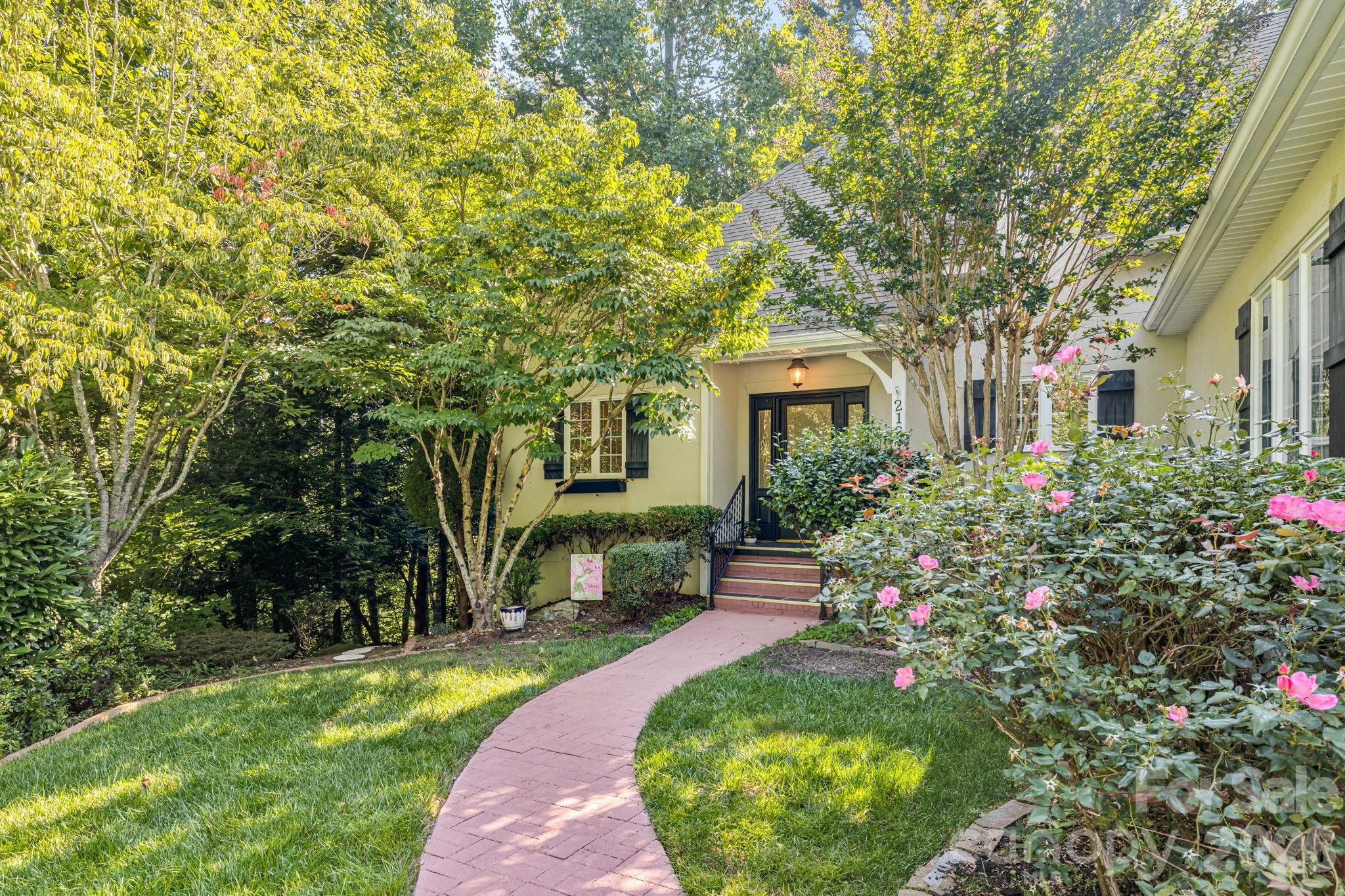 212 Carriage Springs Way