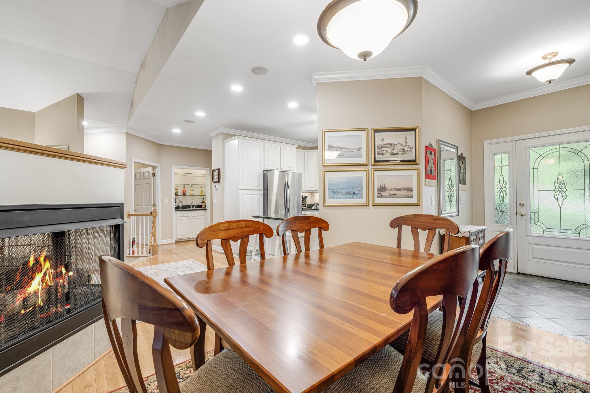 212 Carriage Springs Way