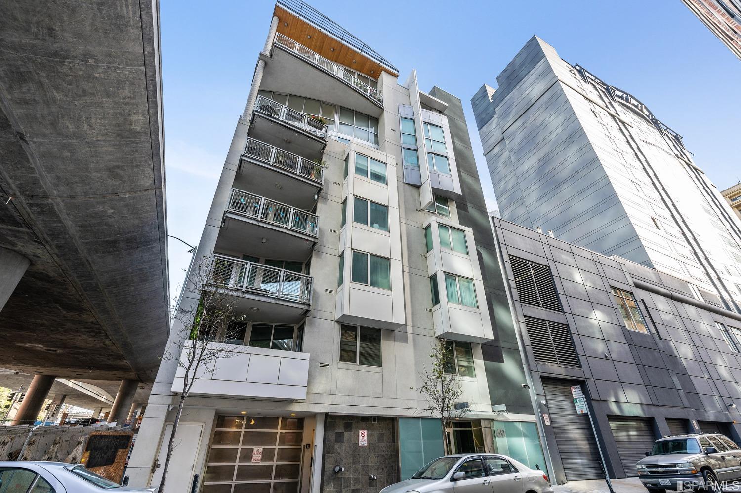 69 Clementina Street # 802