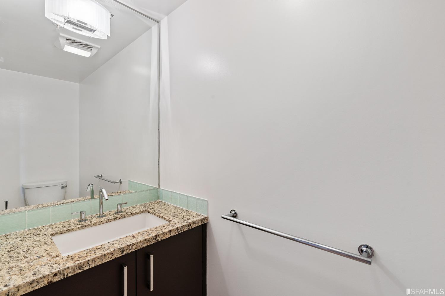 69 Clementina Street # 802