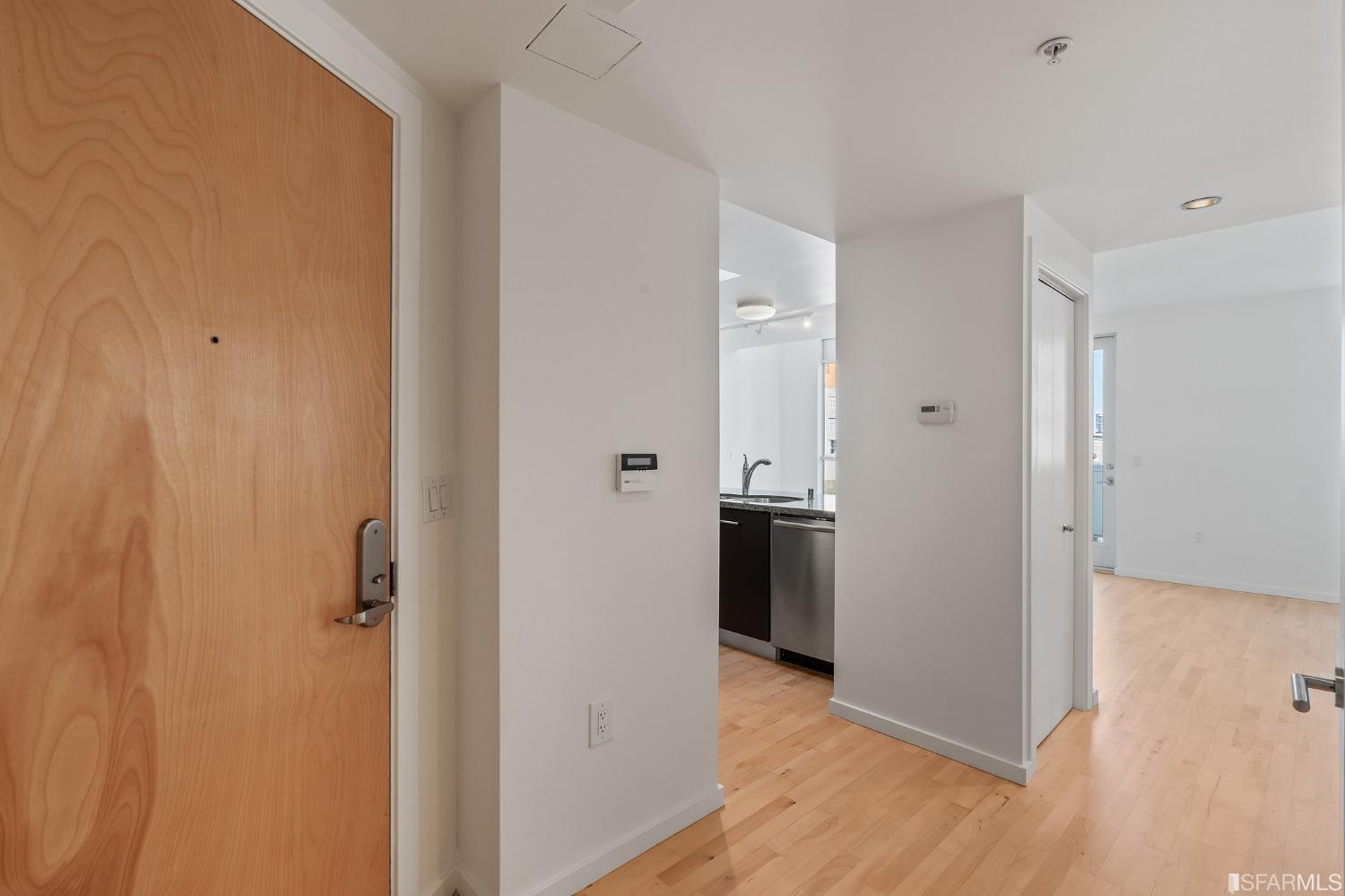 69 Clementina Street # 802