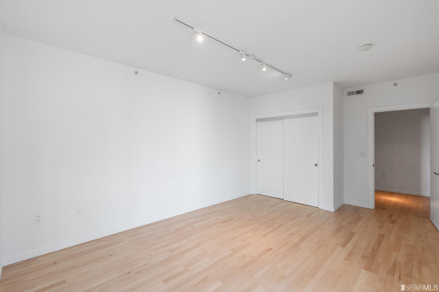 69 Clementina Street # 802