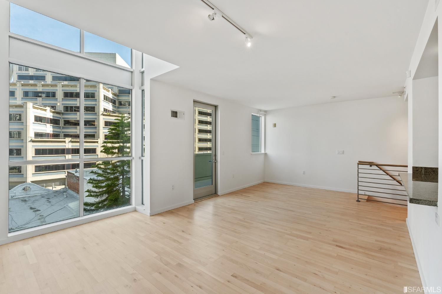 69 Clementina Street # 802