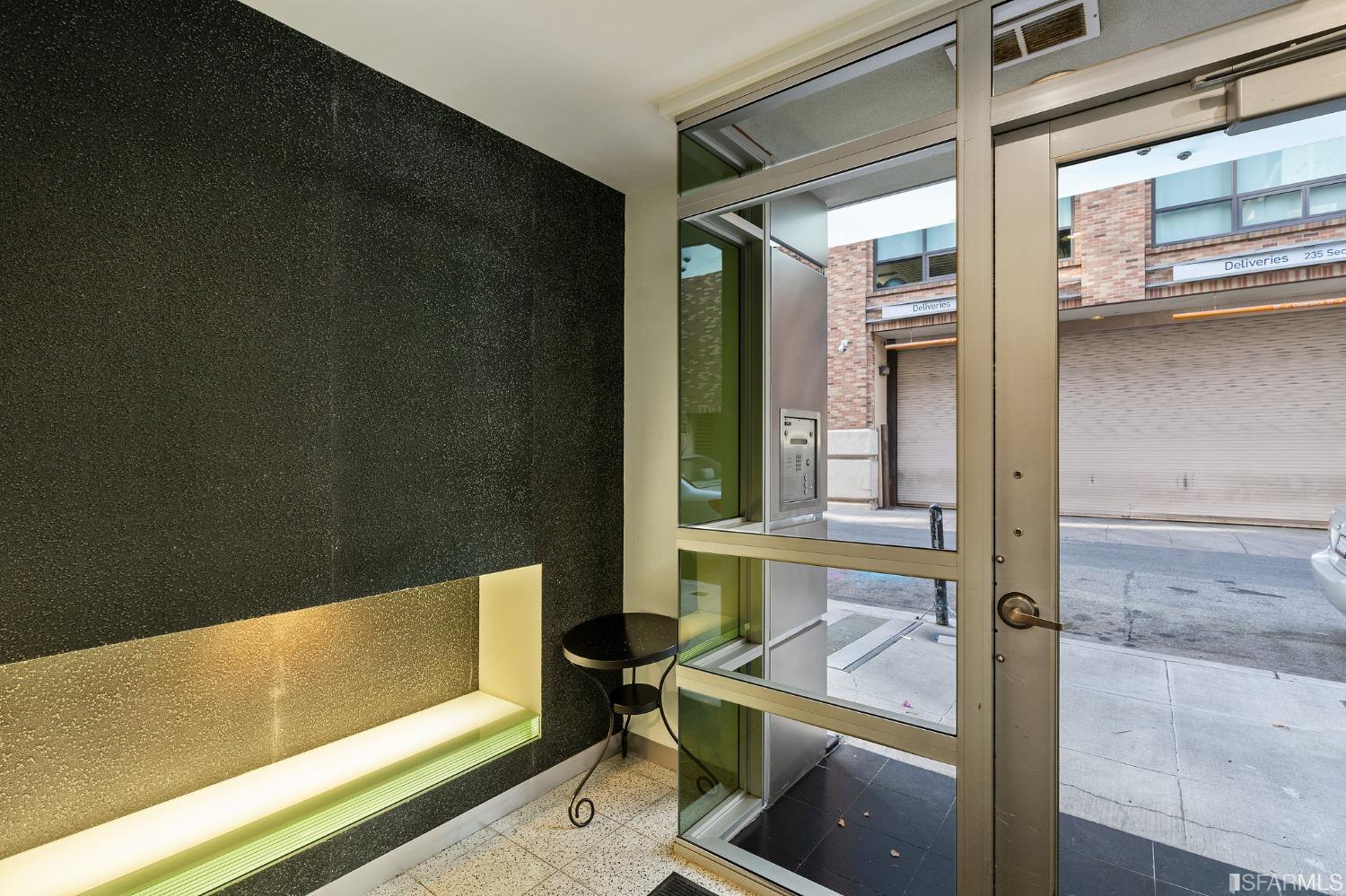 69 Clementina Street # 802