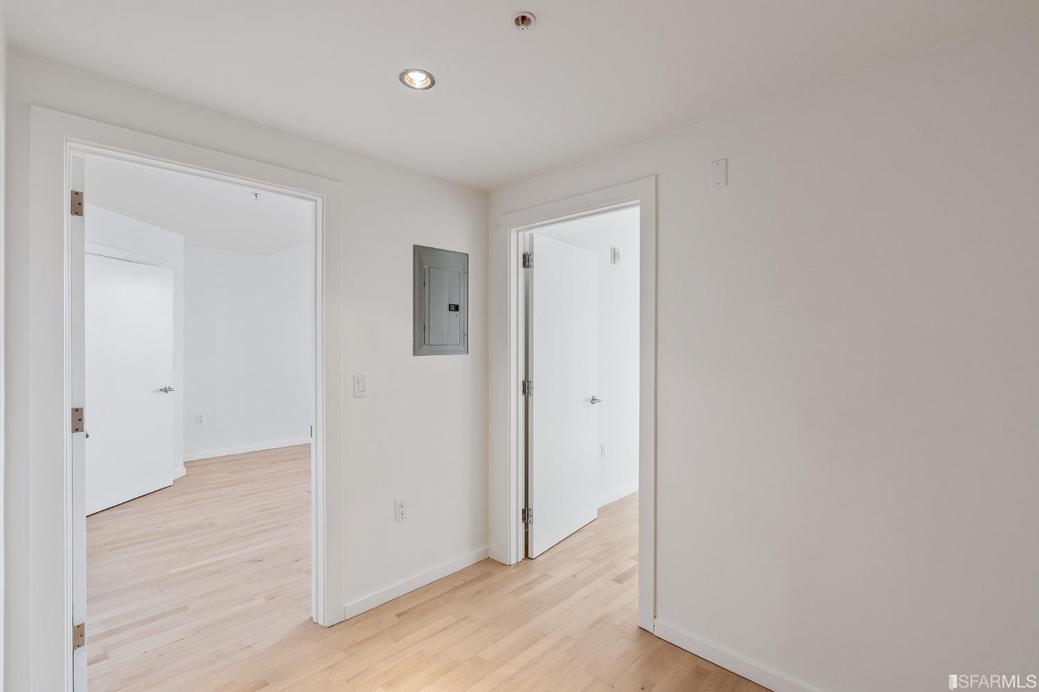 69 Clementina Street # 802