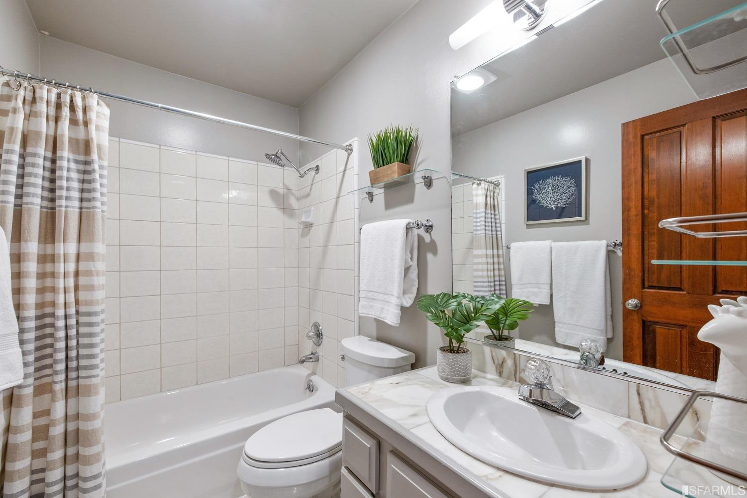 559 W Burnett Avenue # 100