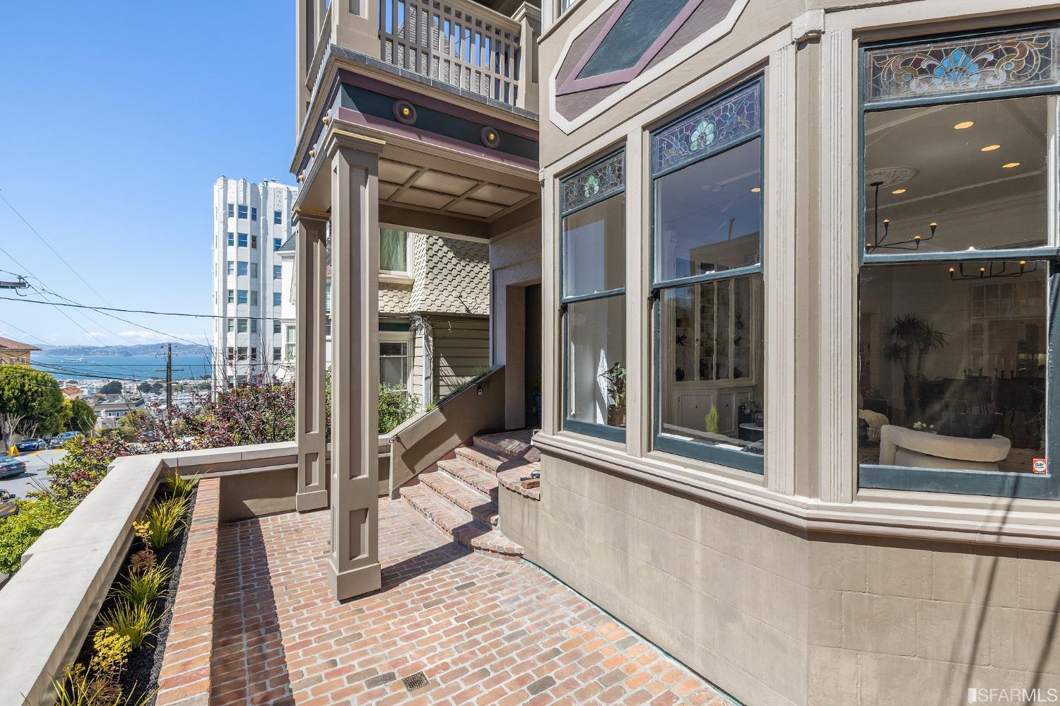 2614 Buchanan Street # 1