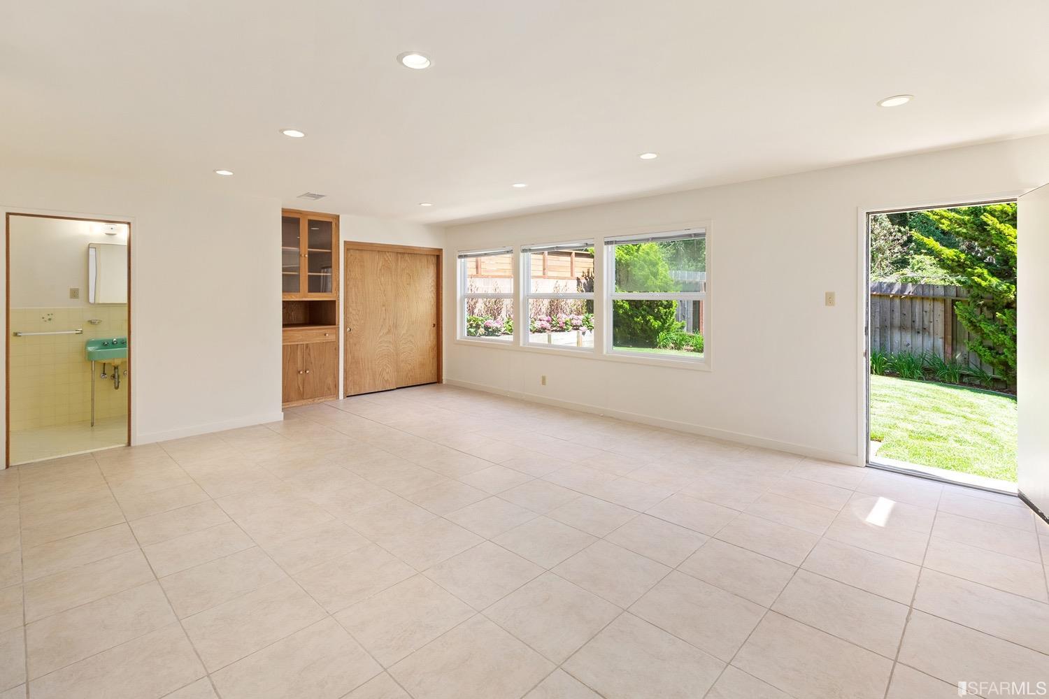 23 Forest Knolls Drive