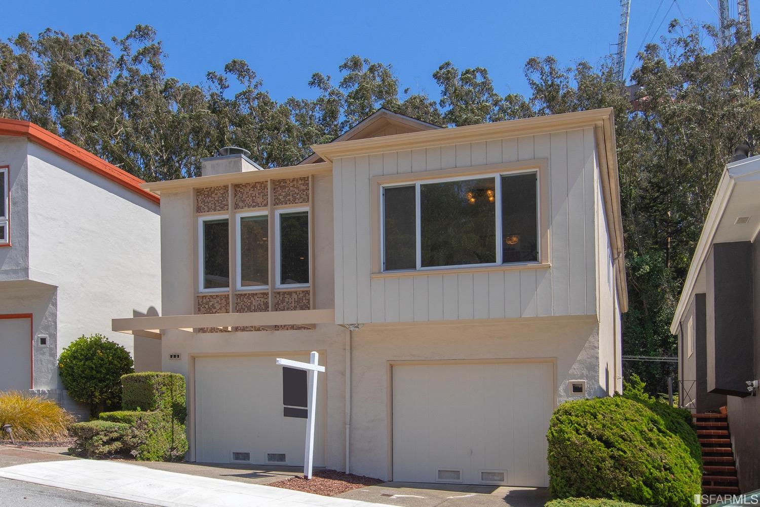 23 Forest Knolls Drive