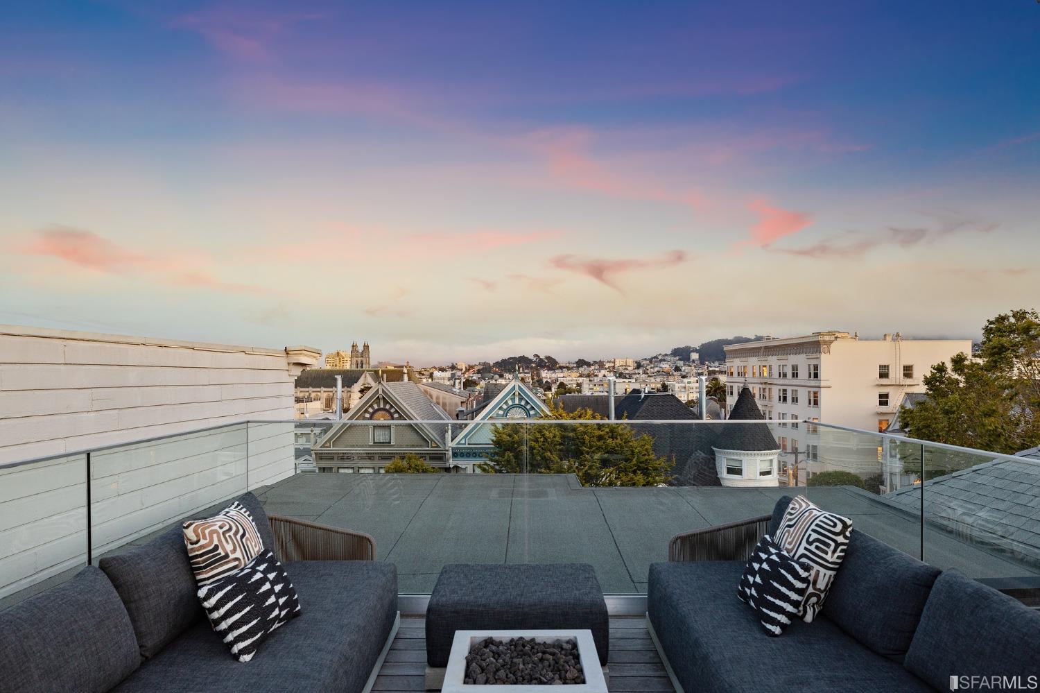 2684 Sacramento Street