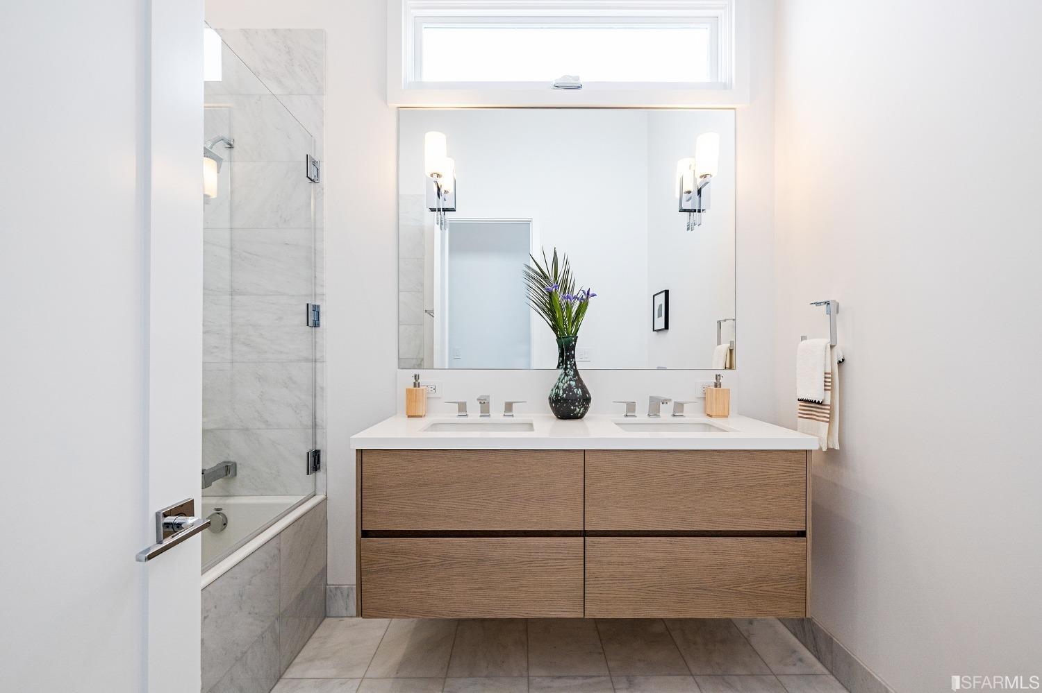 2684 Sacramento Street