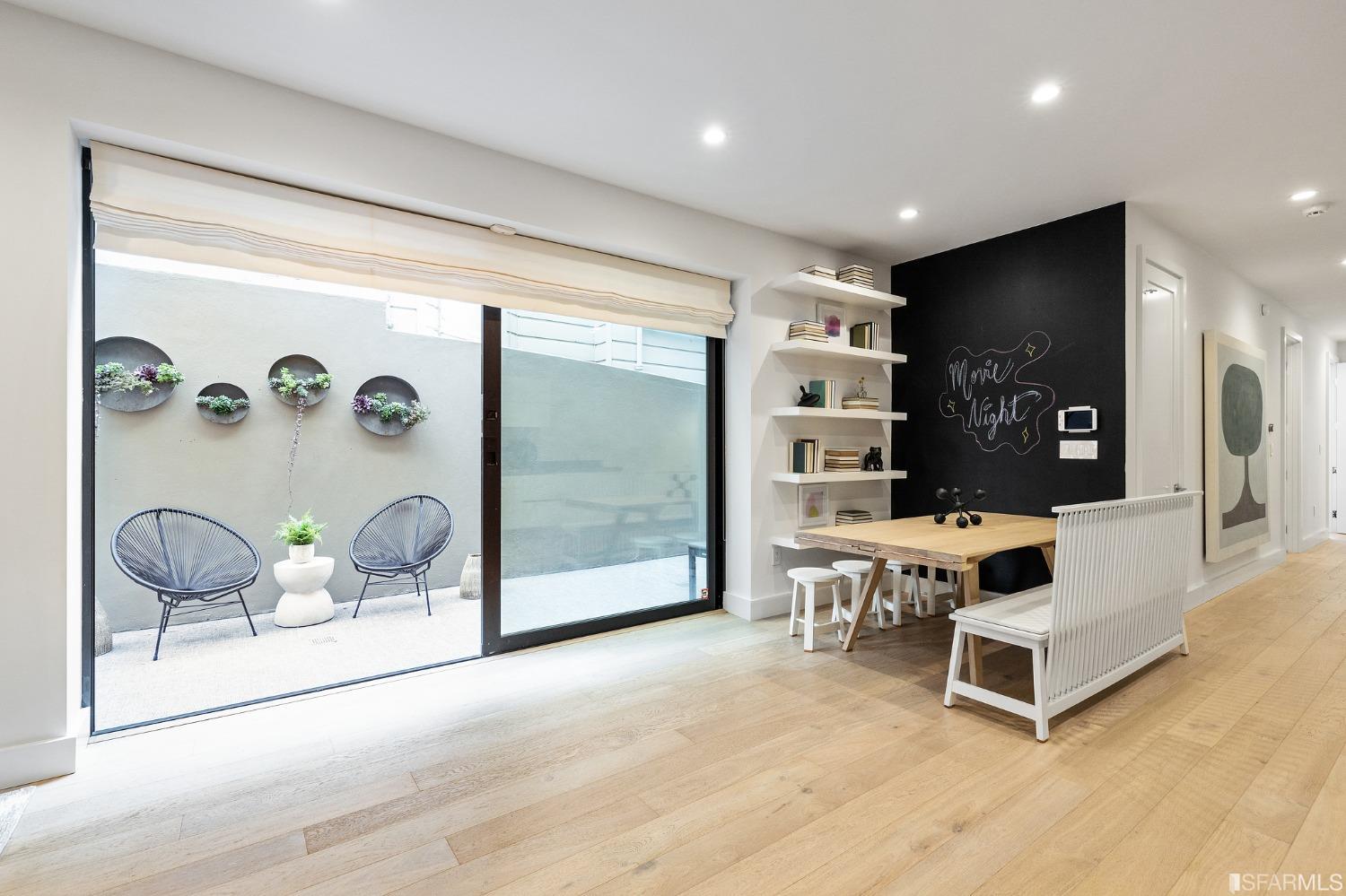 2684 Sacramento Street