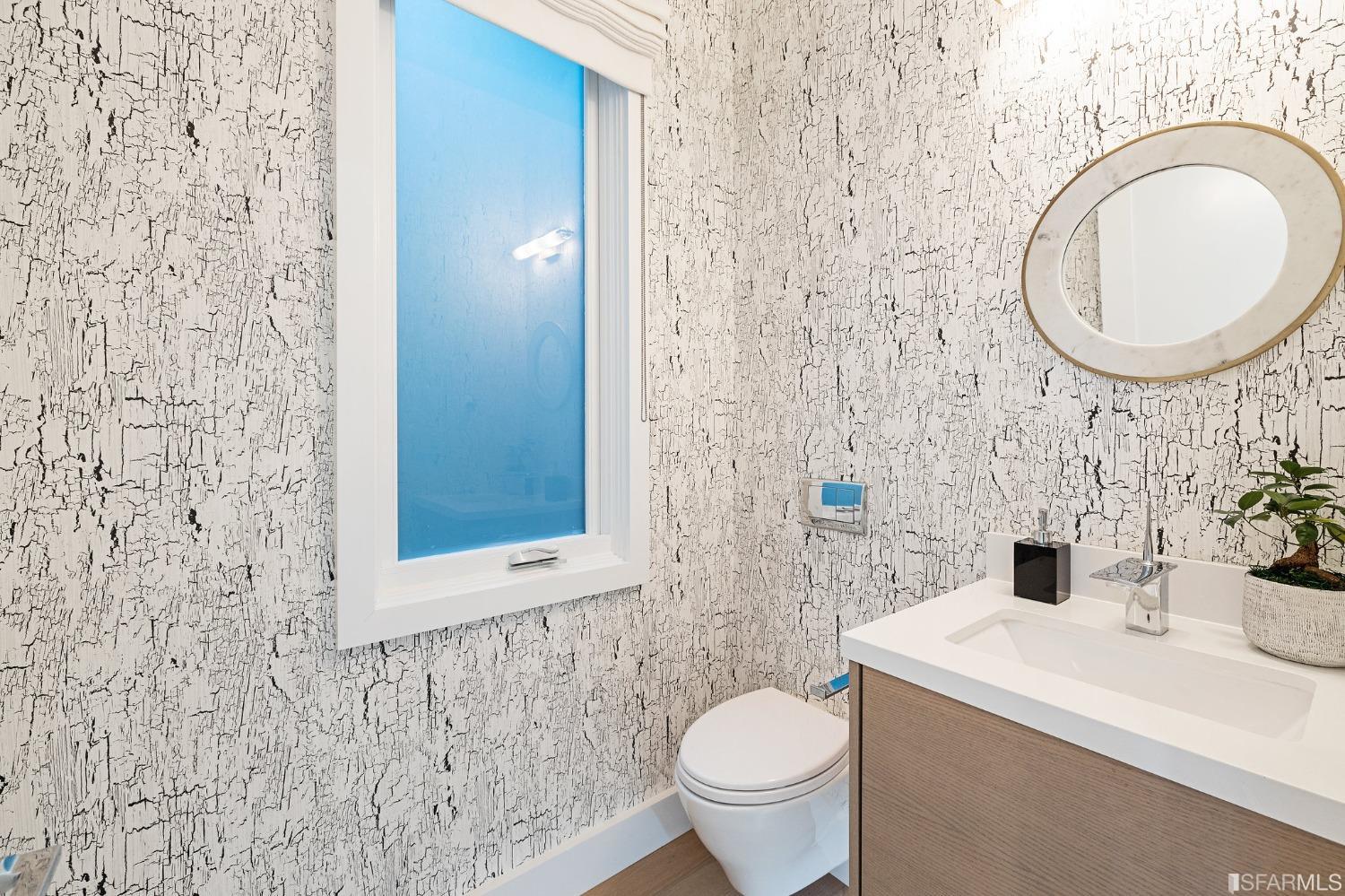 2684 Sacramento Street