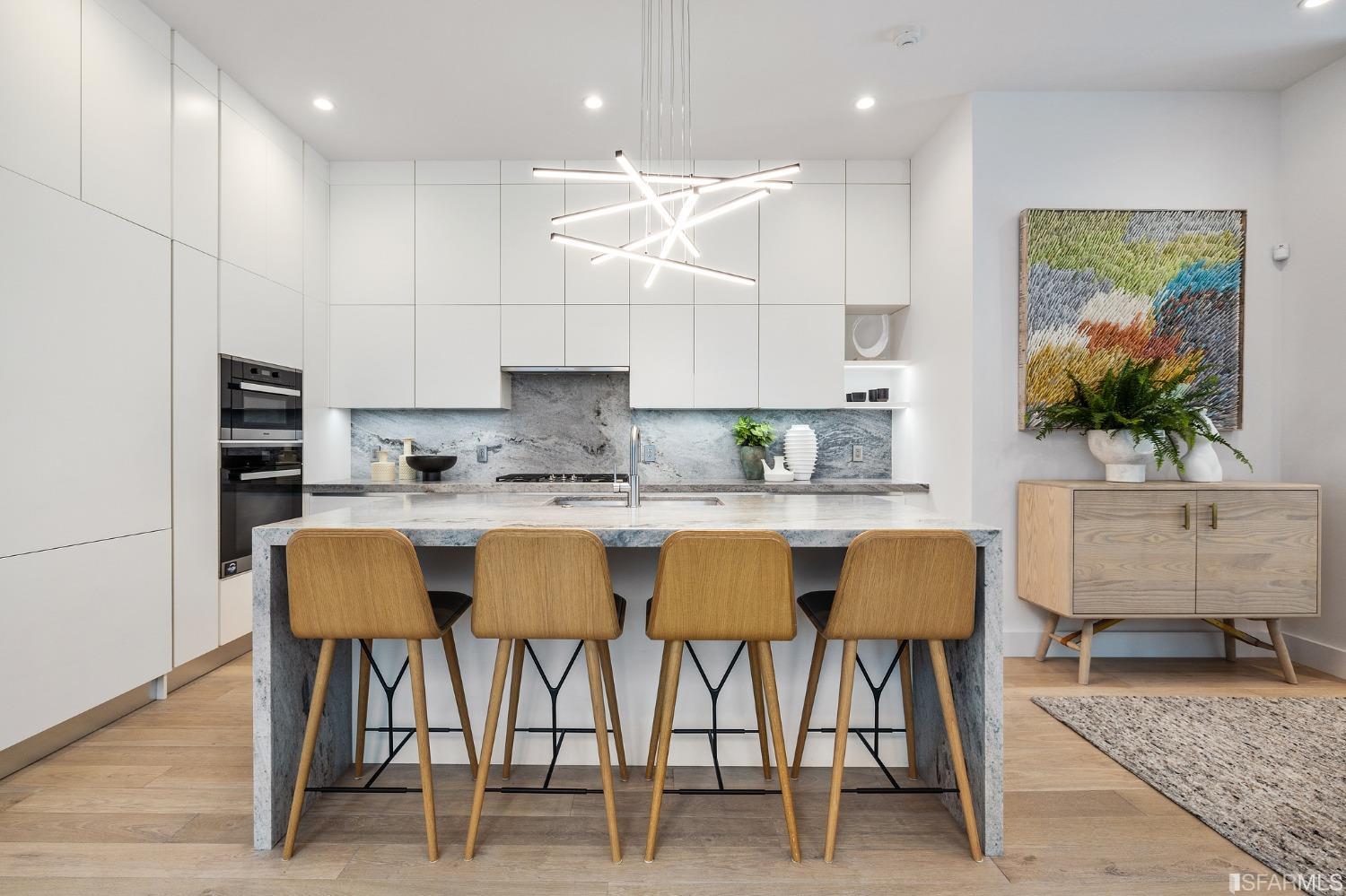 2684 Sacramento Street