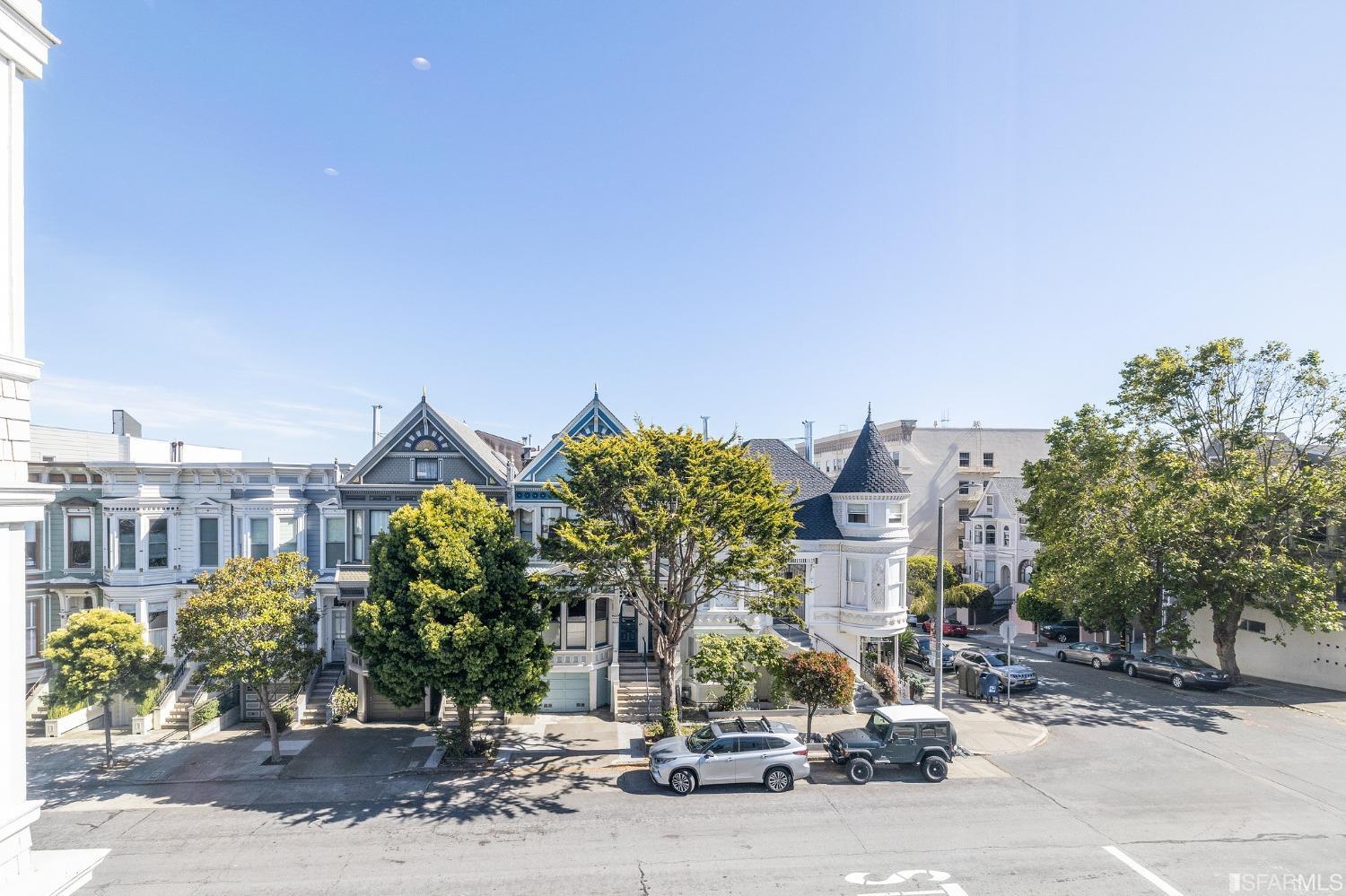 2684 Sacramento Street