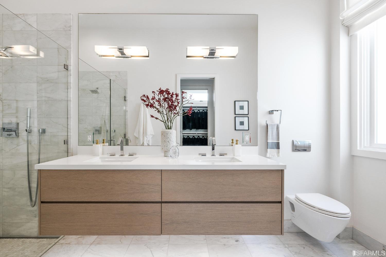 2684 Sacramento Street