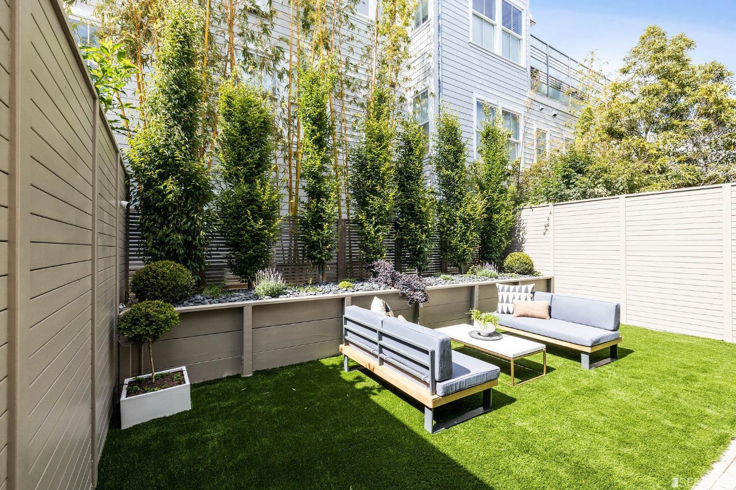 2684 Sacramento Street