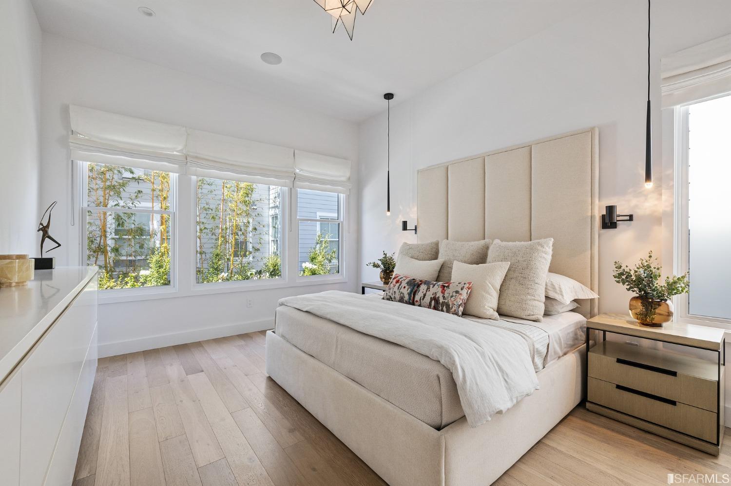 2684 Sacramento Street