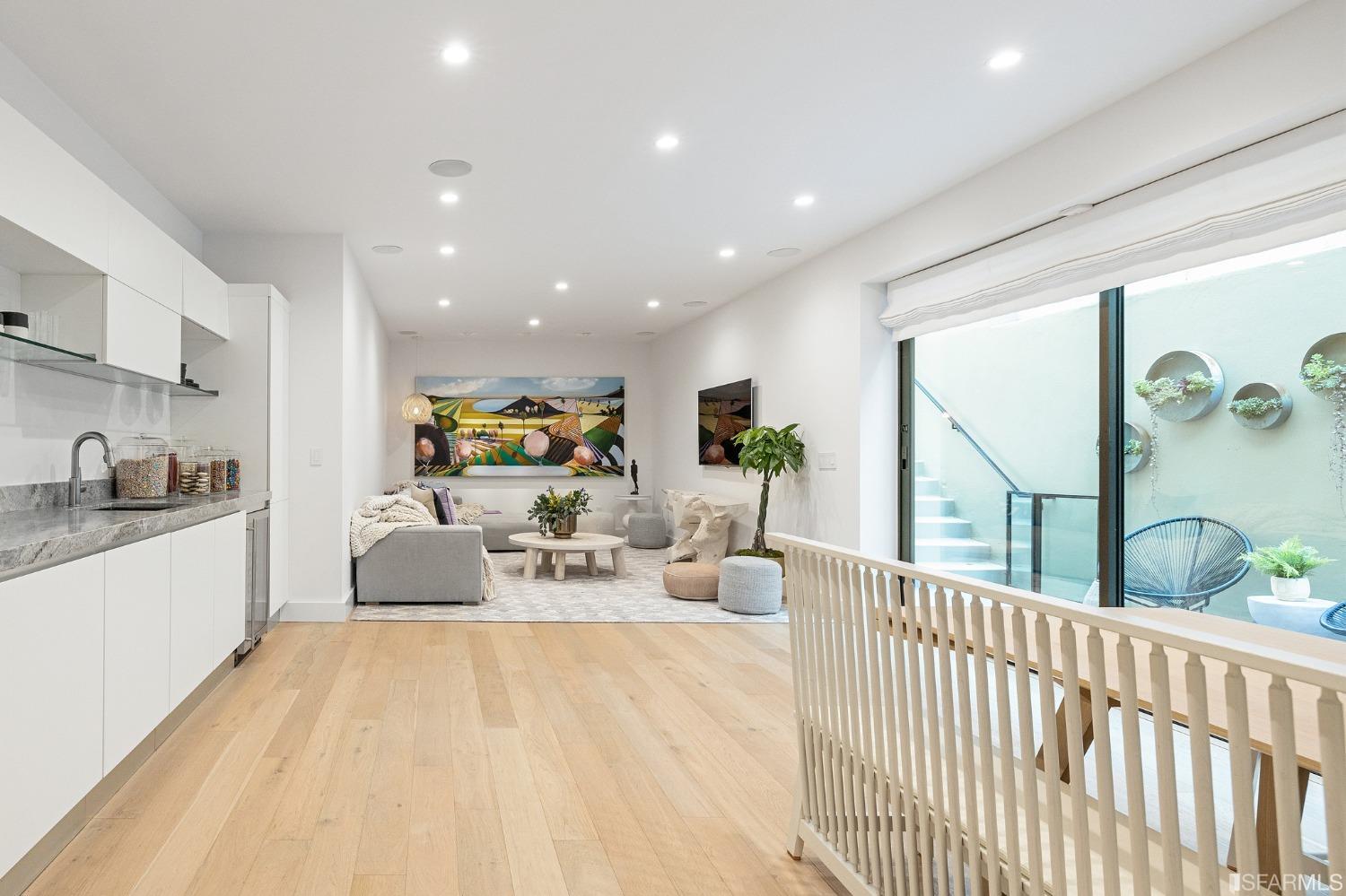 2684 Sacramento Street