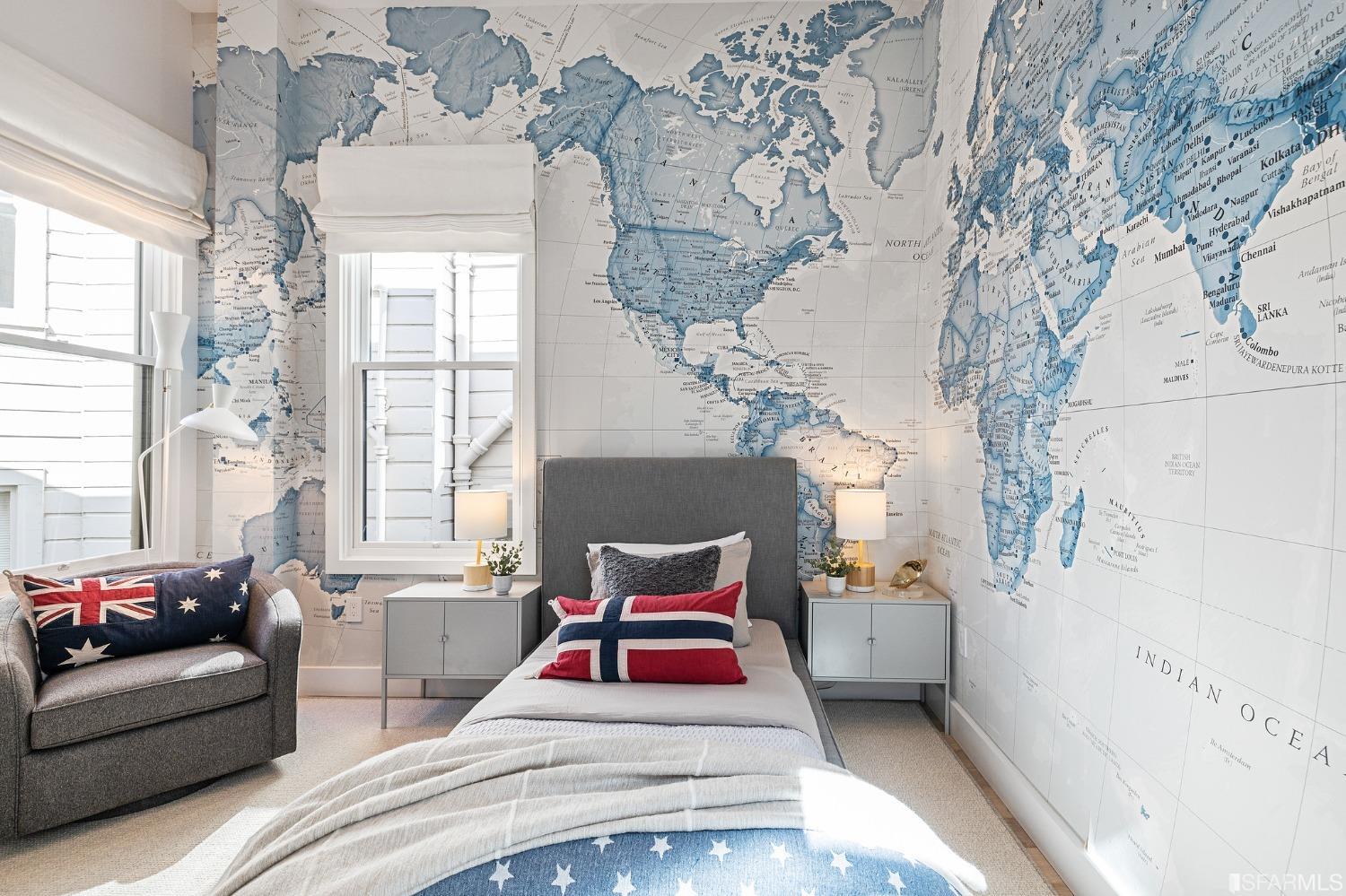 2684 Sacramento Street