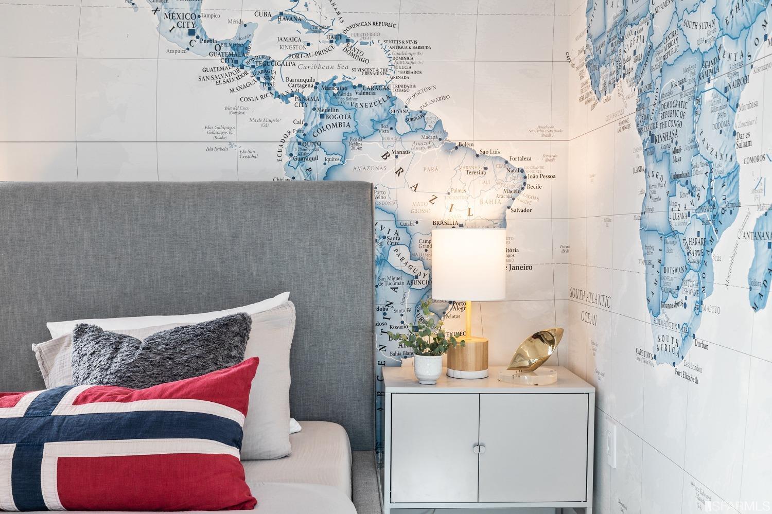 2684 Sacramento Street