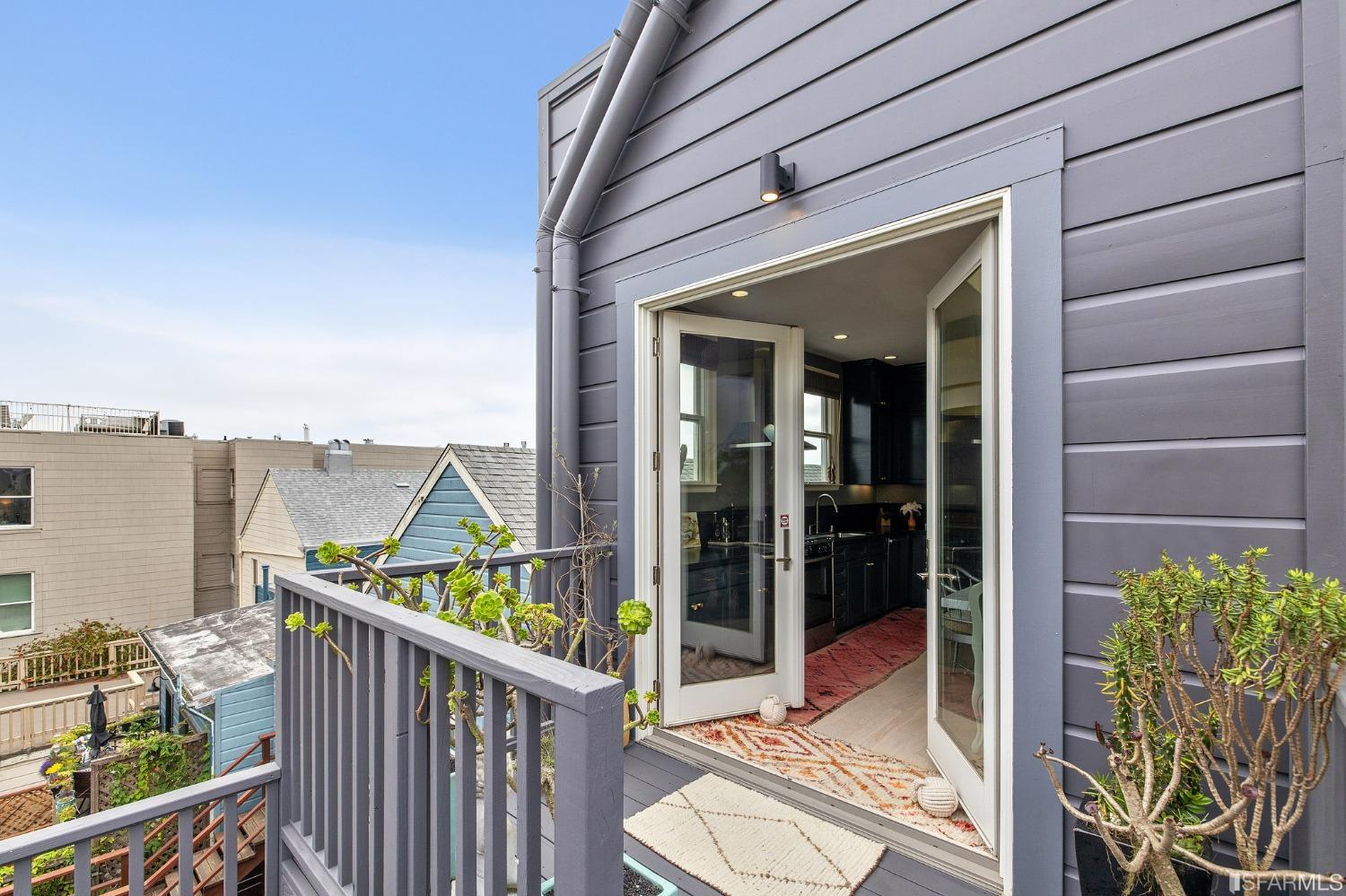 1864 Golden Gate Avenue