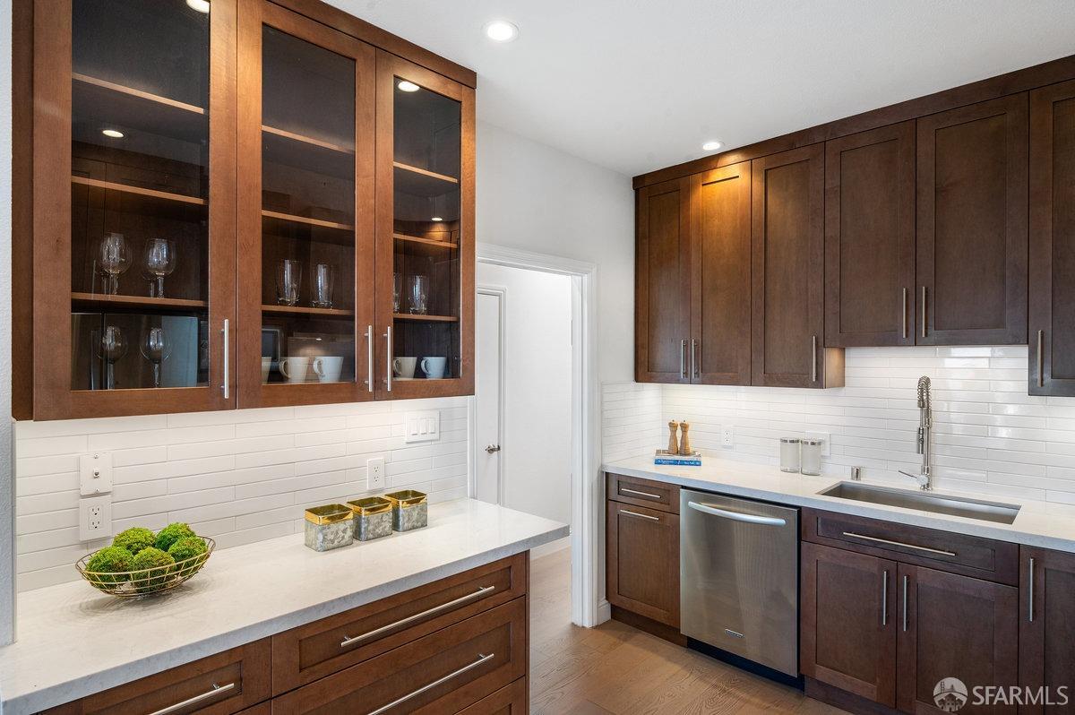 430 Masonic Avenue # 201