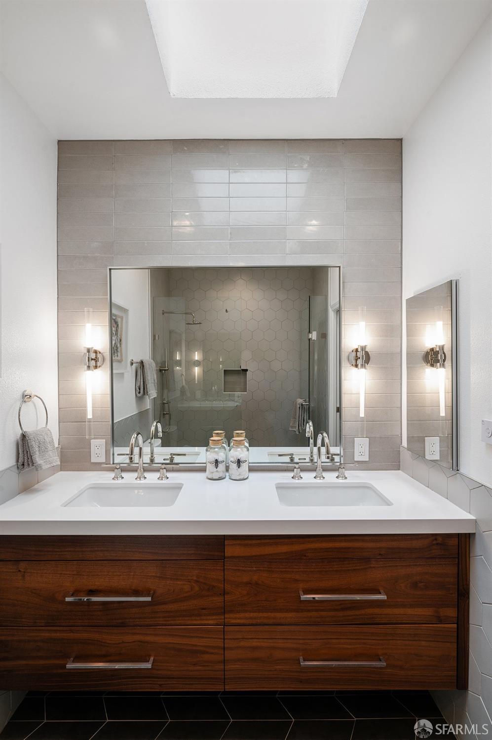 430 Masonic Avenue # 201