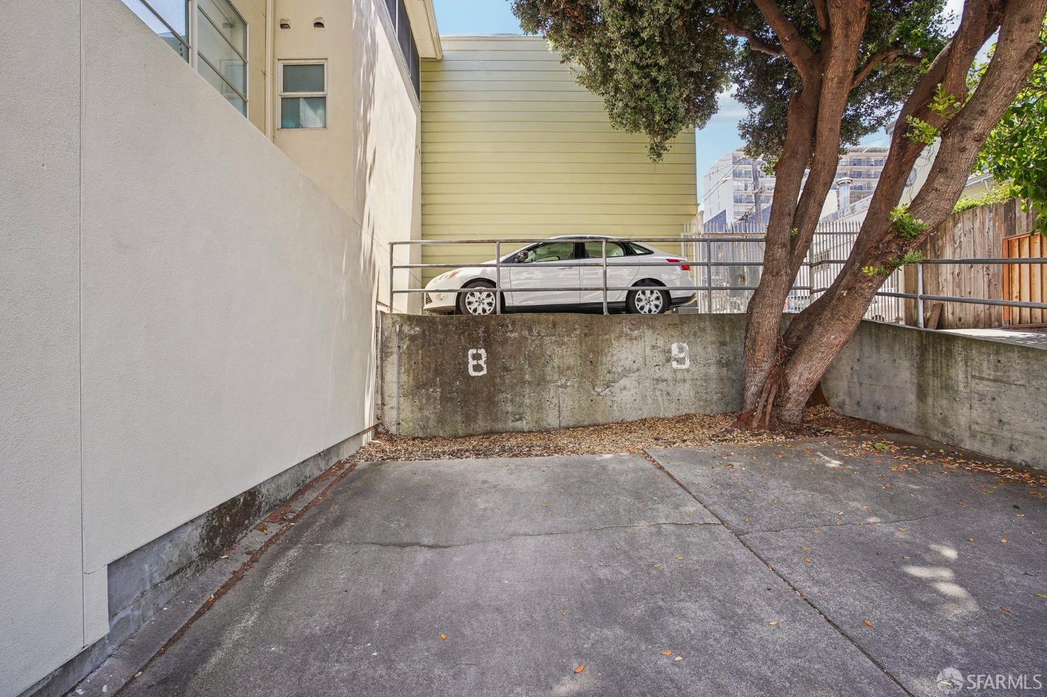 629 Chestnut Street # 401