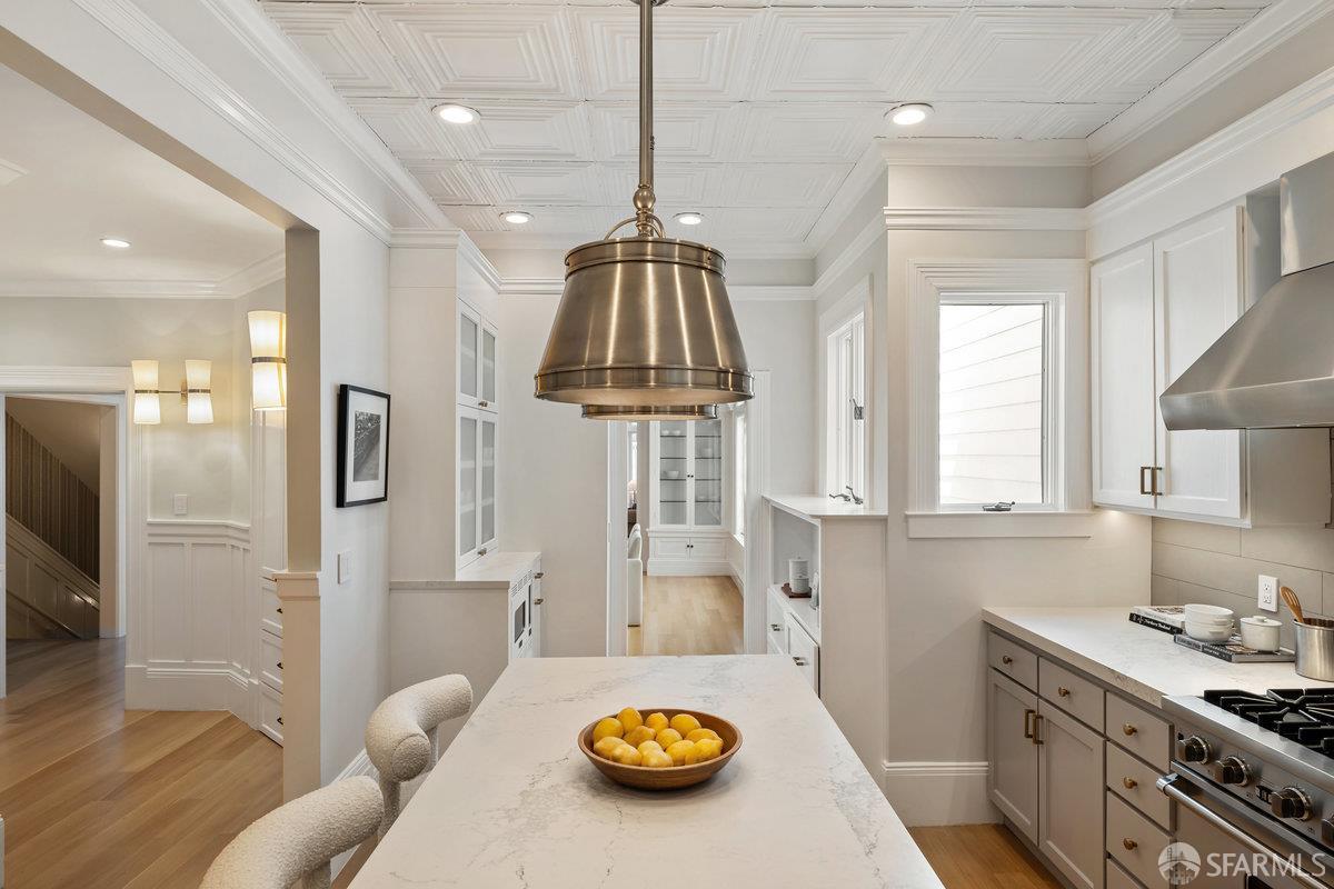 3953 Washington Street