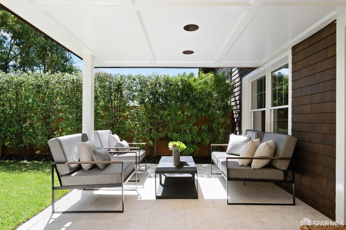 3953 Washington Street