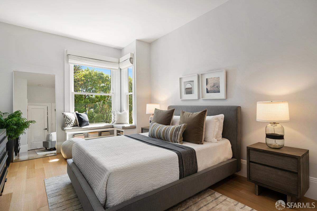 3953 Washington Street