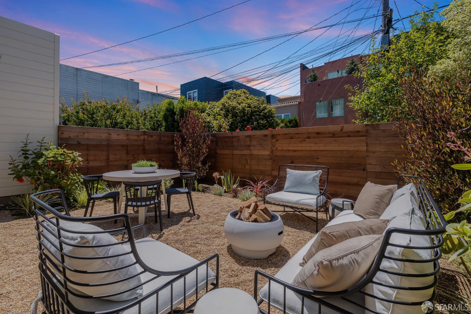 3325 Pierce Street