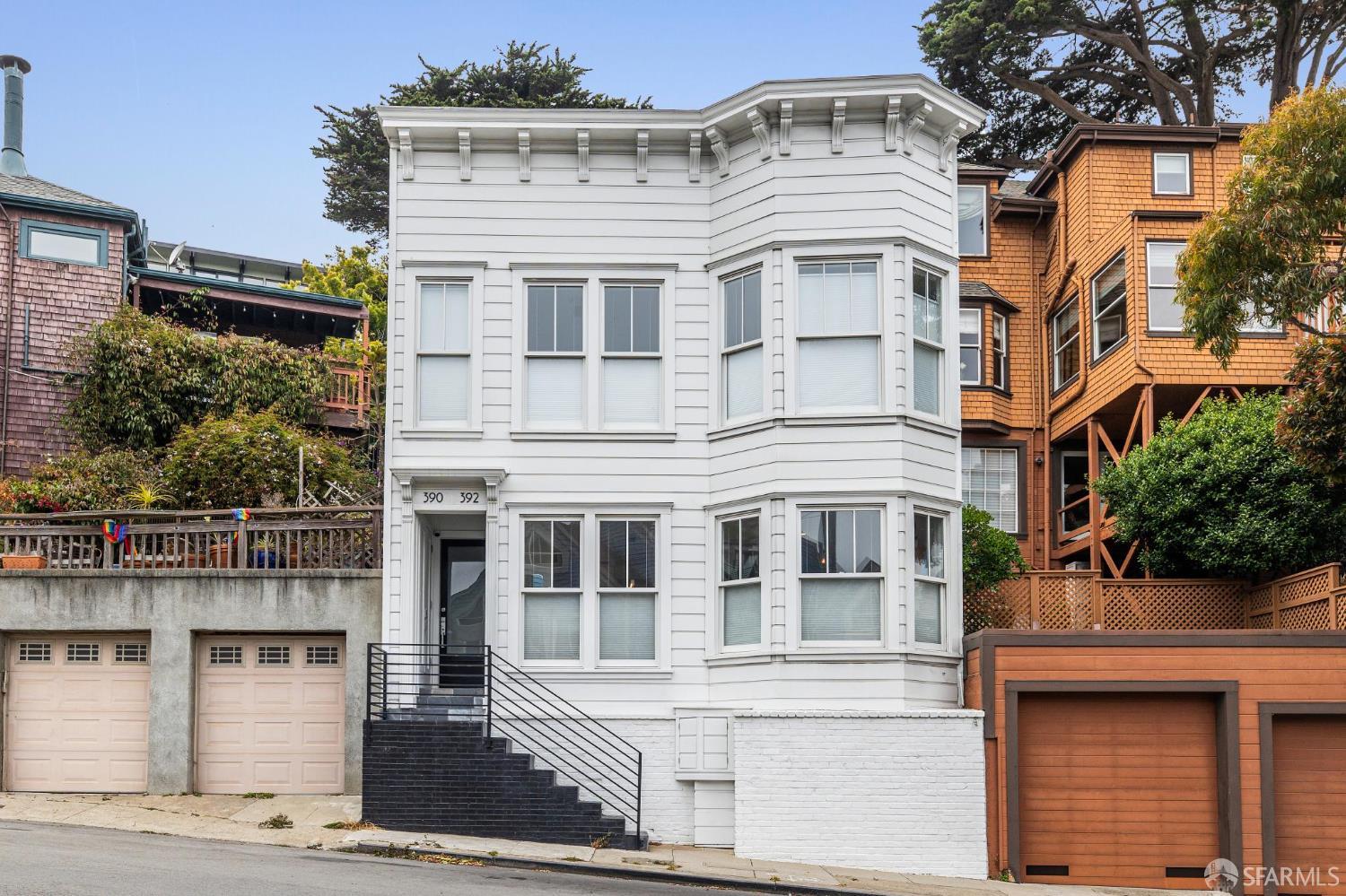 392 Corbett Avenue