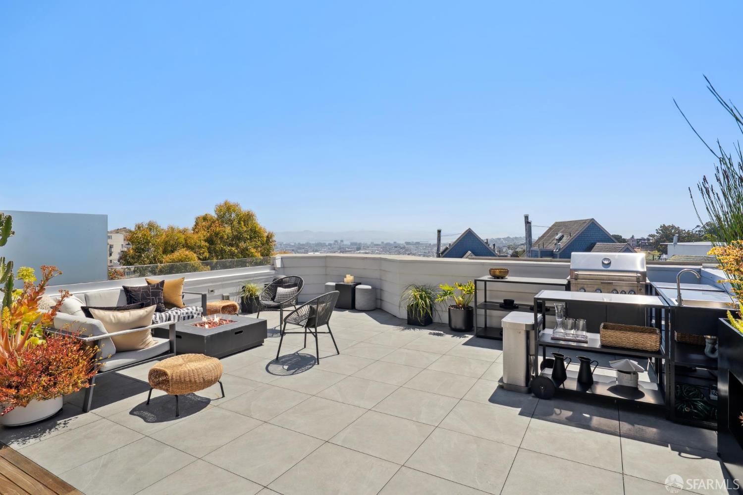 392 Corbett Avenue