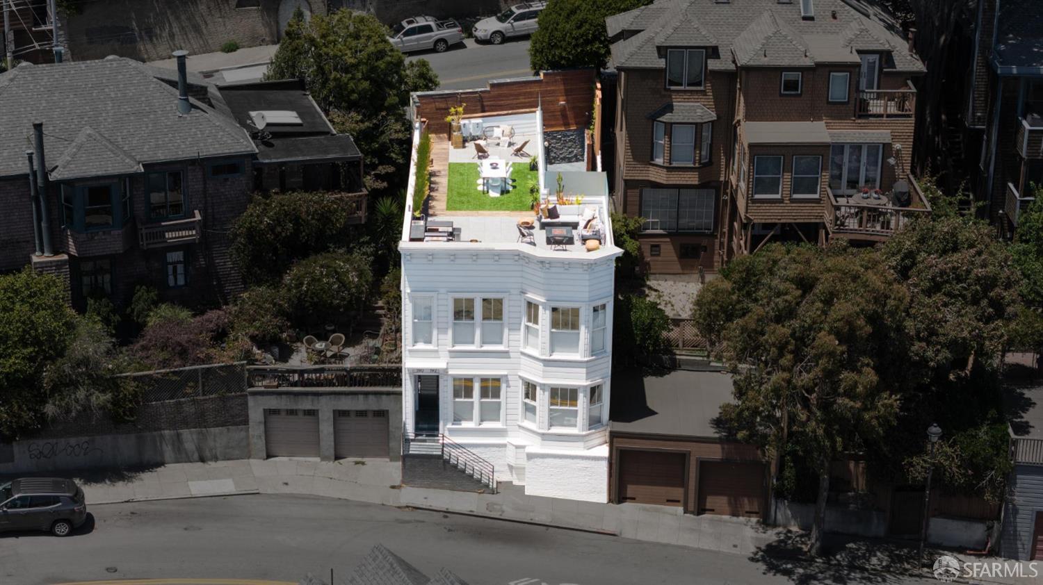 392 Corbett Avenue