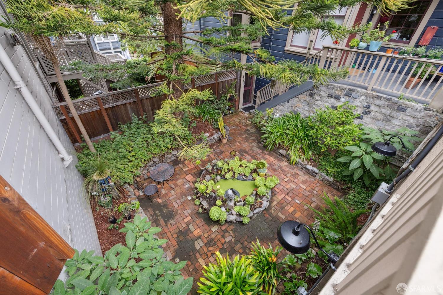 1059 Haight Street