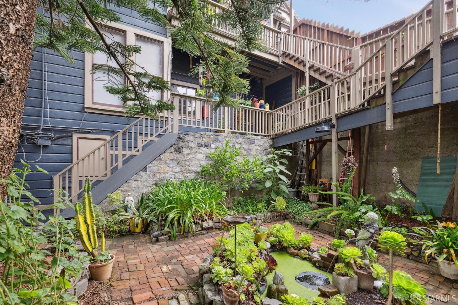 1059 Haight Street