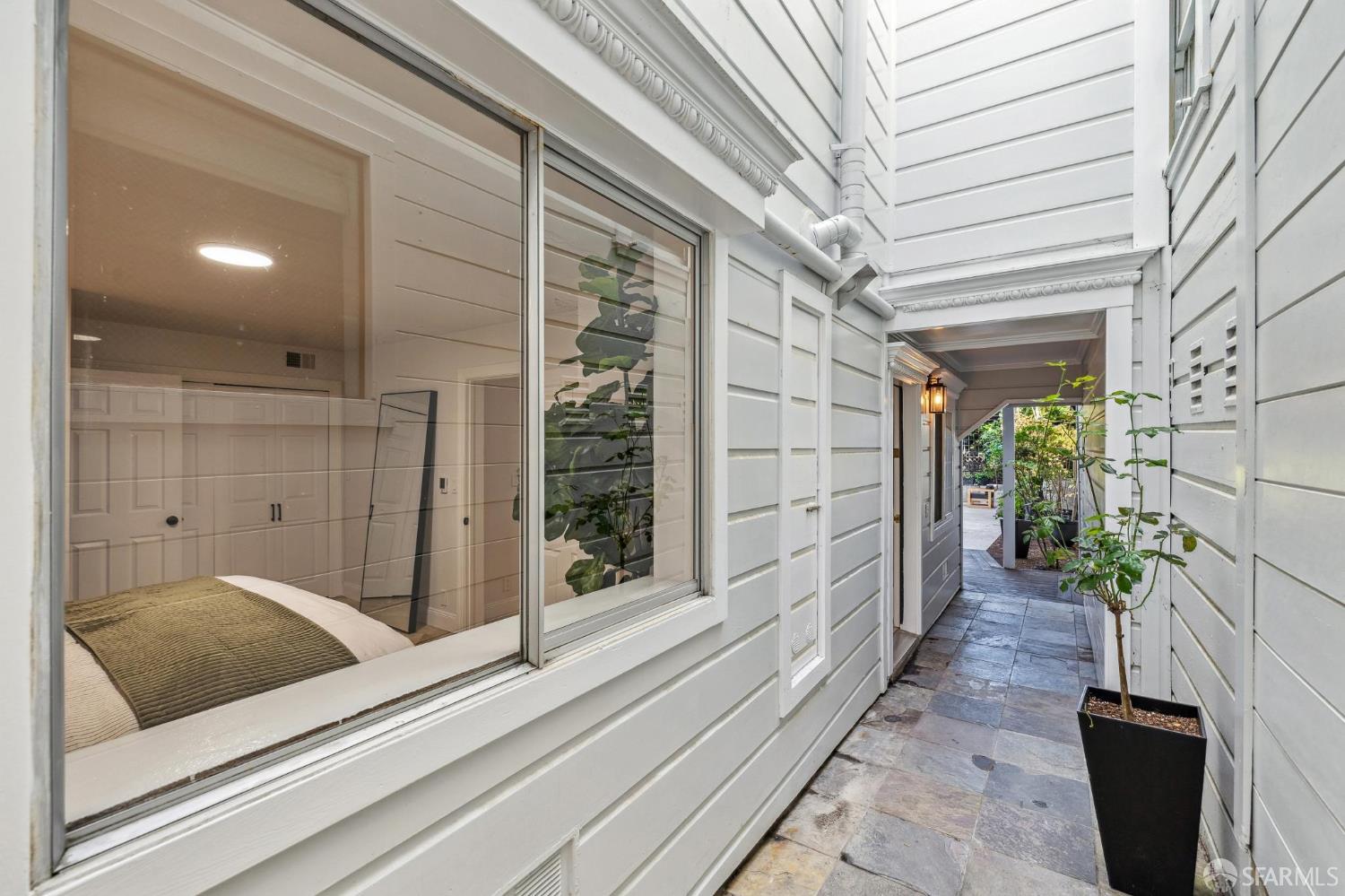 729 Douglass Street # A, San Francisco Unit: A