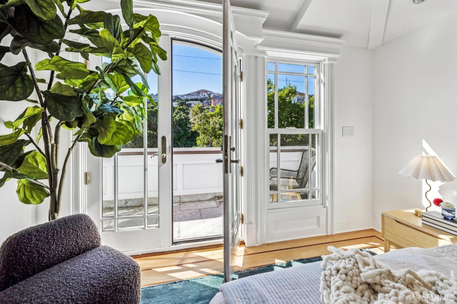 729 Douglass Street, San Francisco Unit: Upper