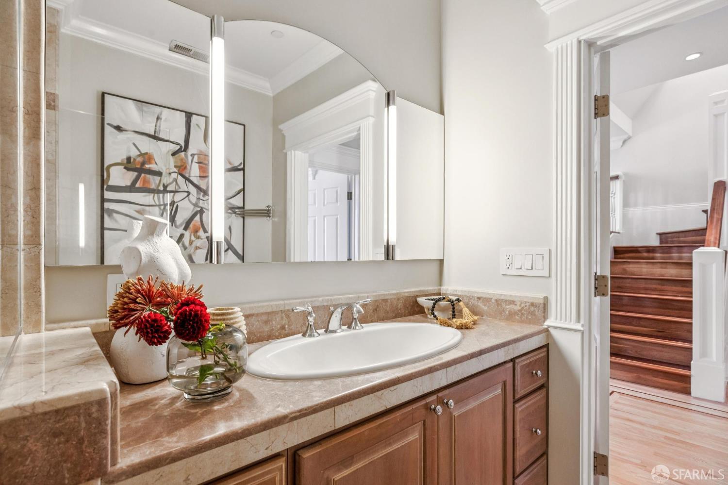 729 Douglass Street, San Francisco Unit: Upper