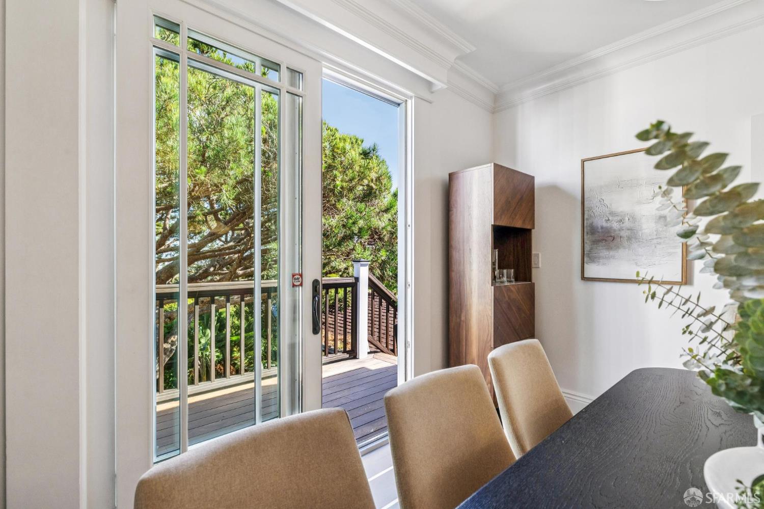 729 Douglass Street, San Francisco Unit: Upper