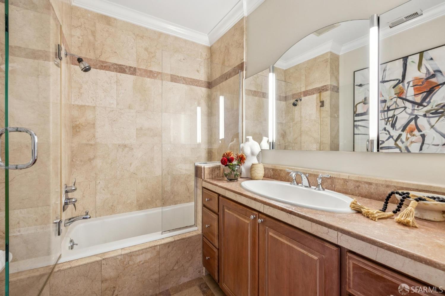 729 Douglass Street, San Francisco Unit: Upper