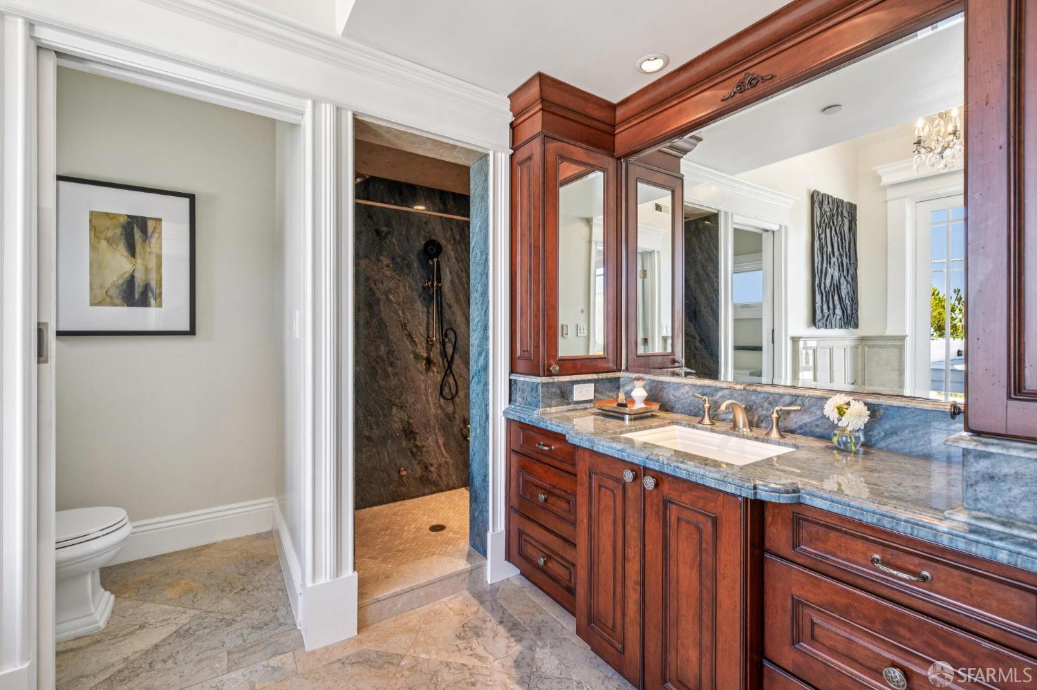 729 Douglass Street, San Francisco Unit: Upper