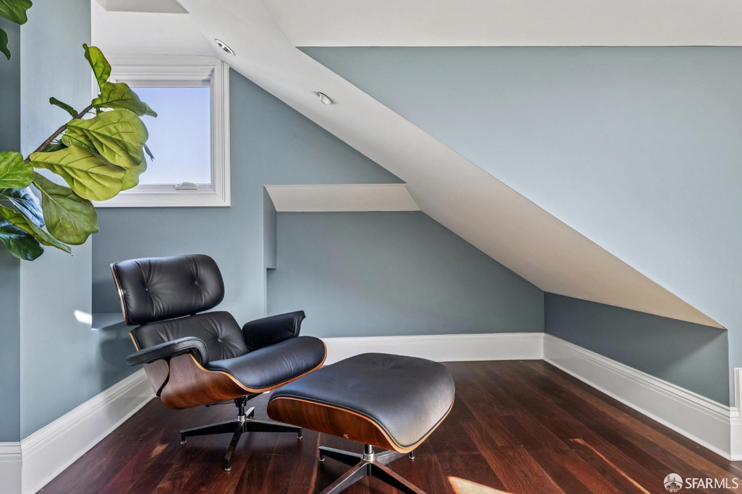 729 Douglass Street # U