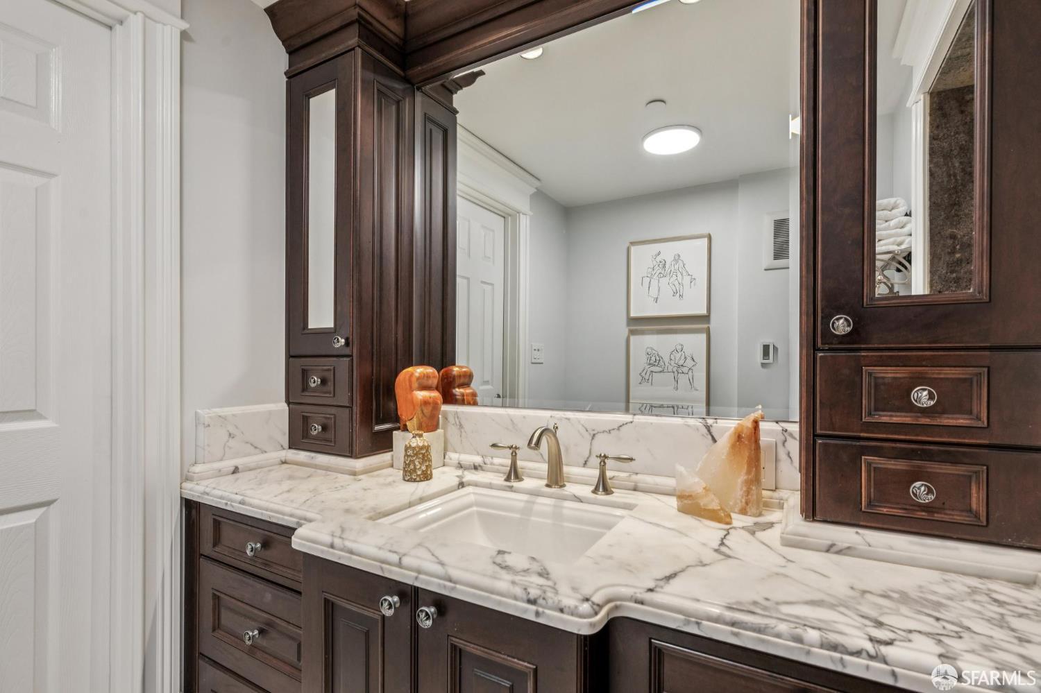 729 Douglass Street # U