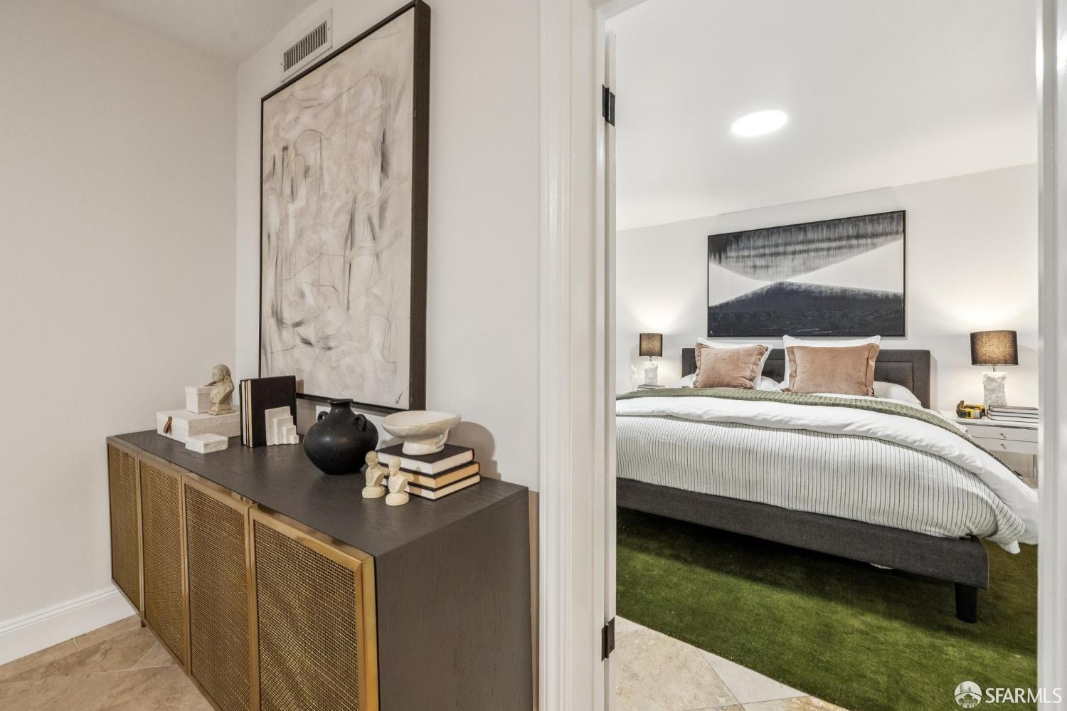 729 Douglass Street # B