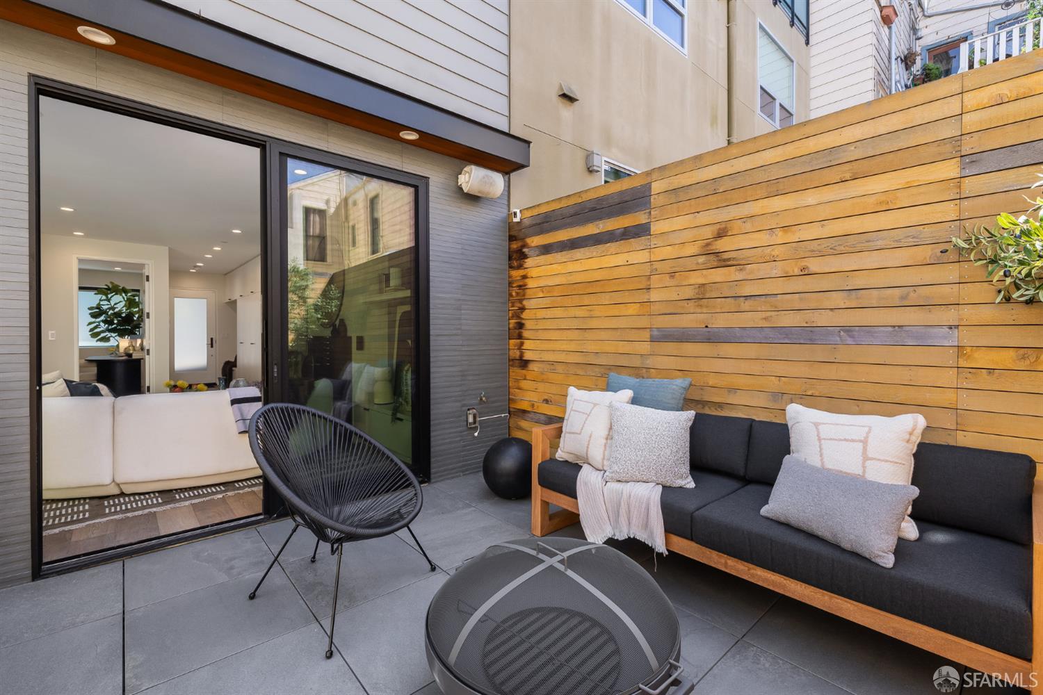 522 Hickory Street