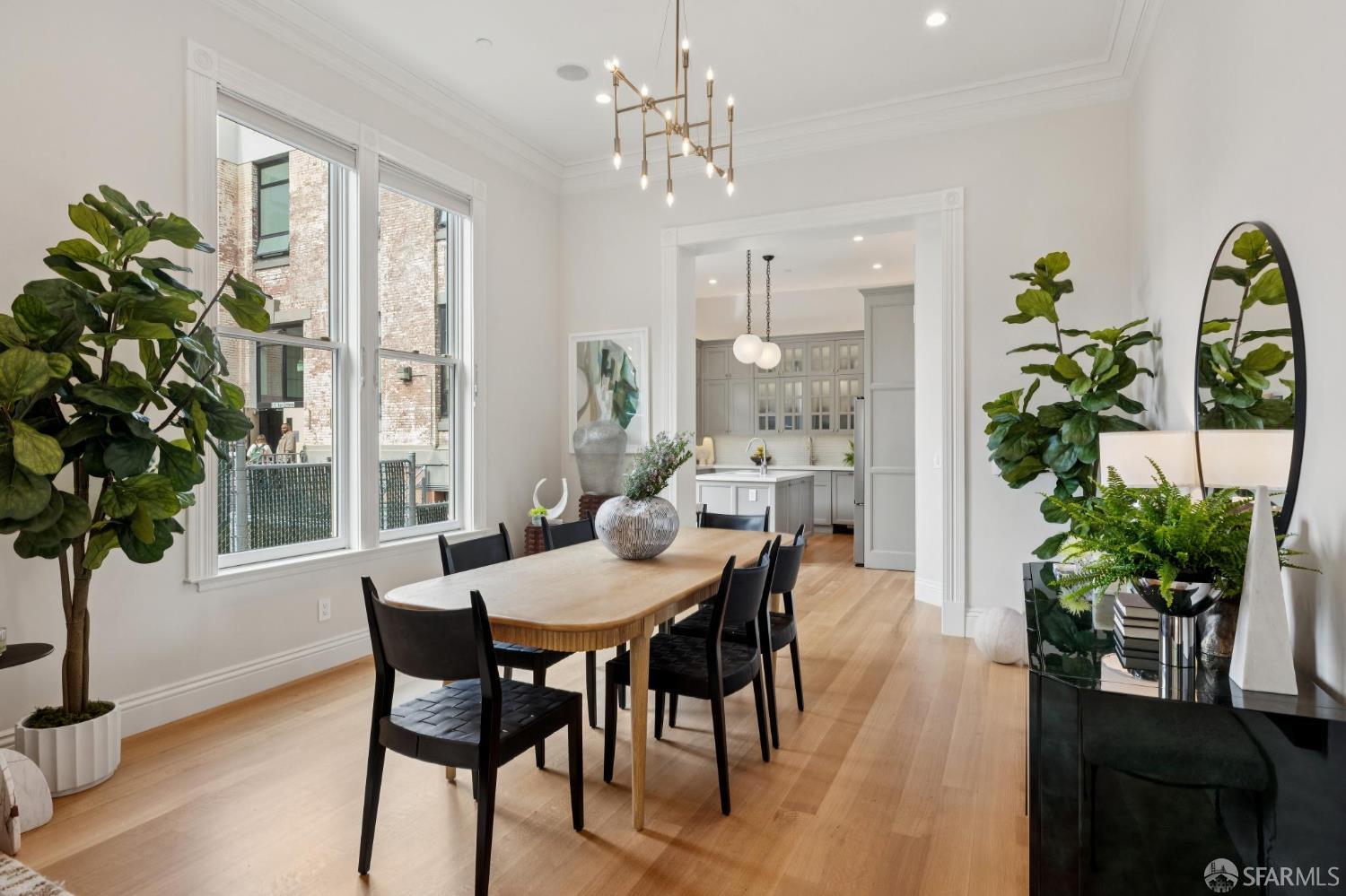 1506 Golden Gate Avenue