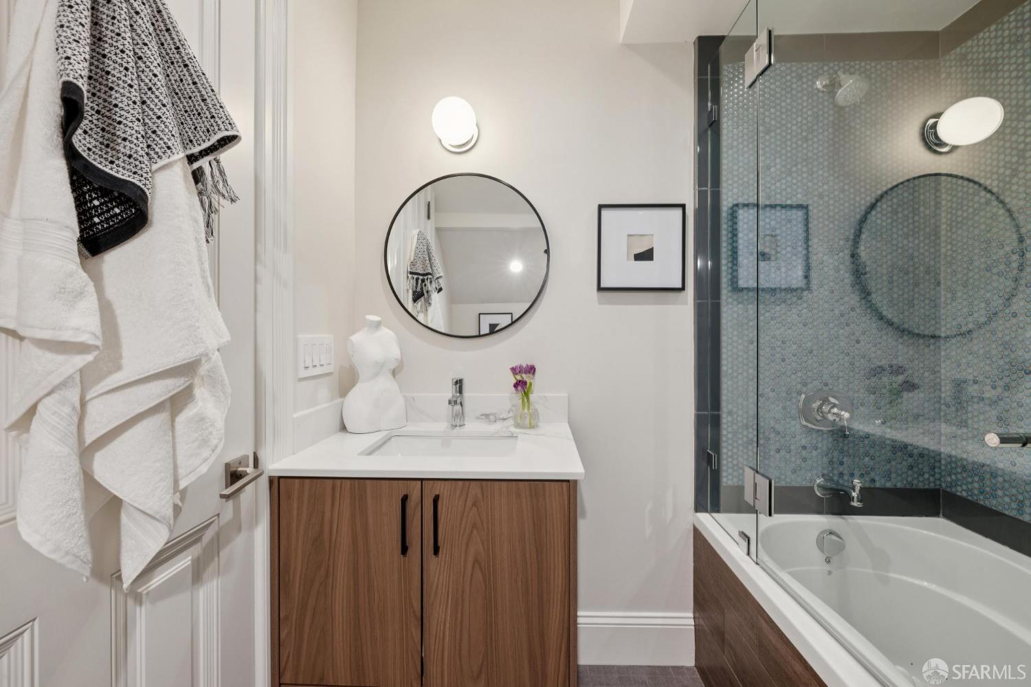 1506 Golden Gate Avenue